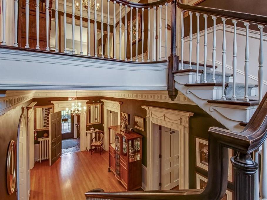 Clonmel Castle Hotel Порт Доувър Екстериор снимка