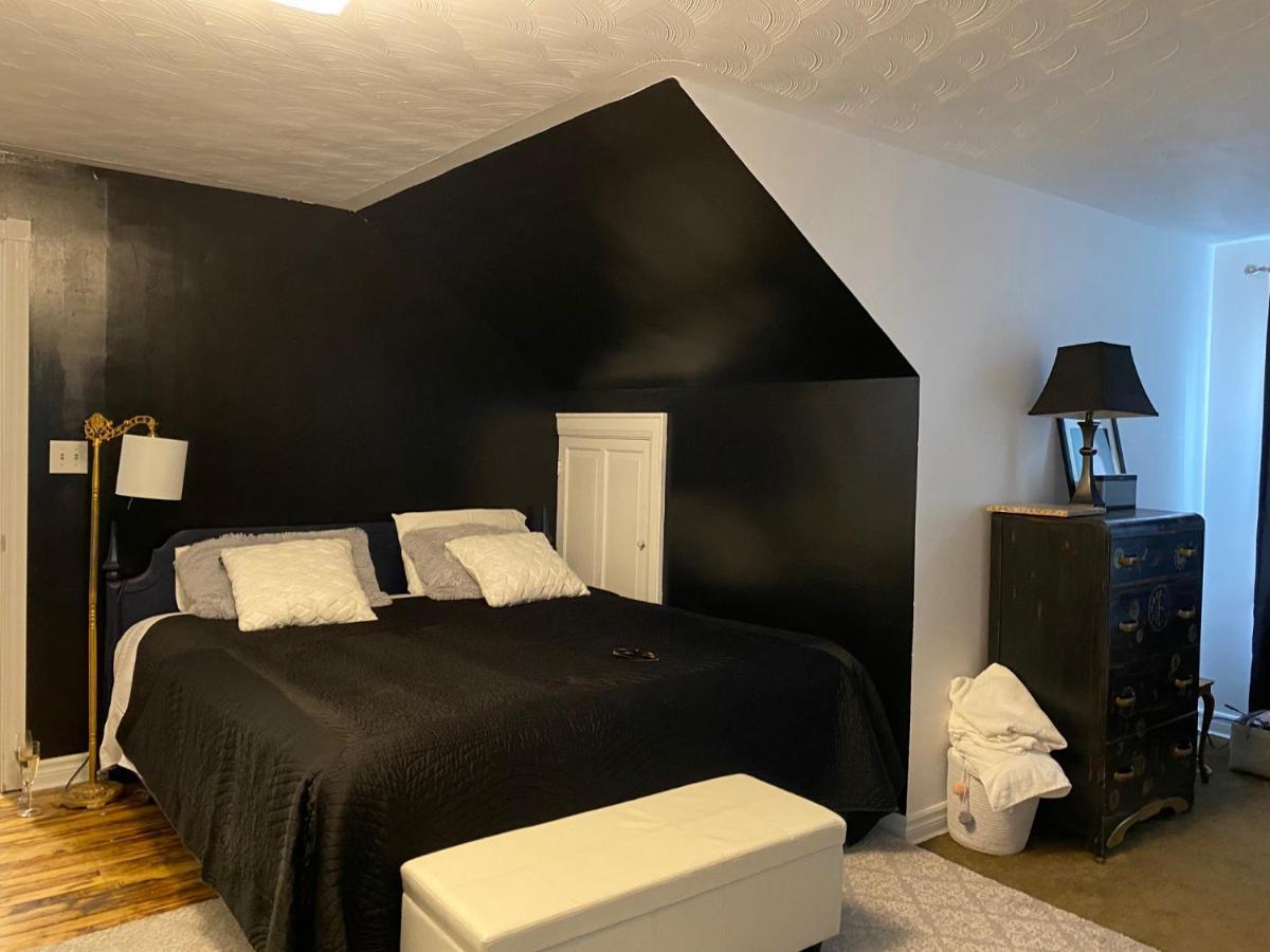 Clonmel Castle Hotel Порт Доувър Екстериор снимка